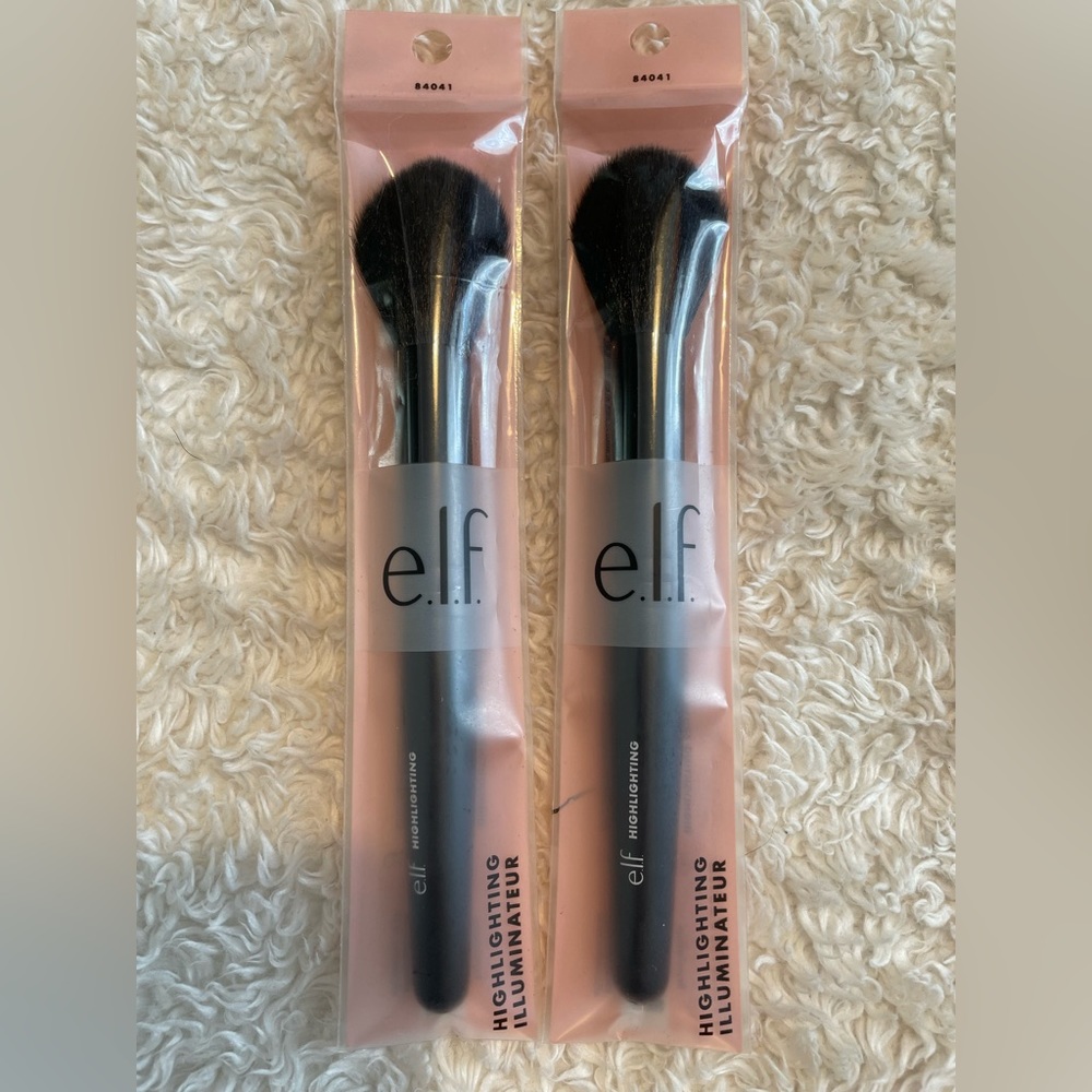 Brand New! E.L.F Highlighting Illuminateur Brush Bundle 2 for $6
